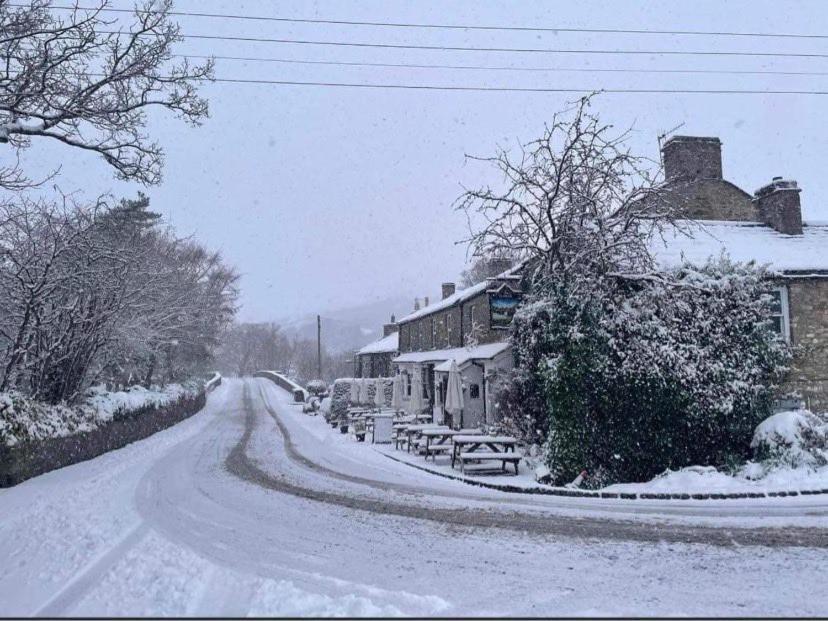 The Bridge Inn Reeth Exterior photo