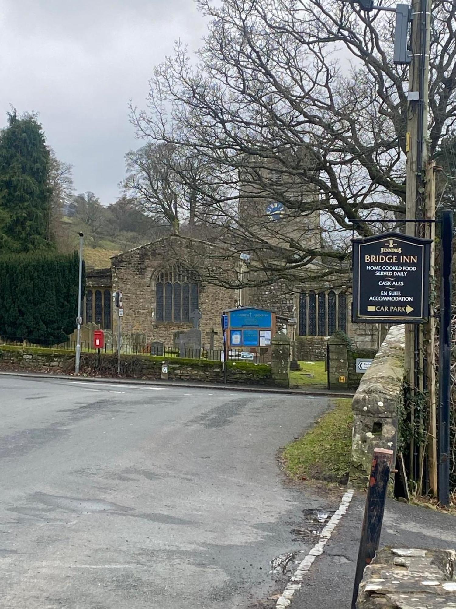 The Bridge Inn Reeth Exterior photo